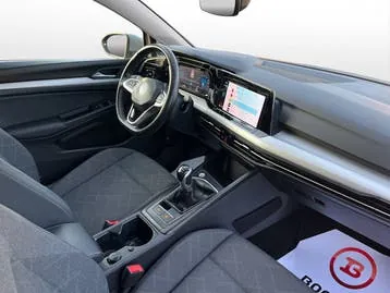 Volkswagen Golf 2022 photo 2