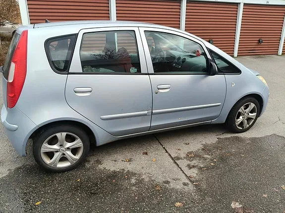 Mitsubishi Colt 2005 photo 4