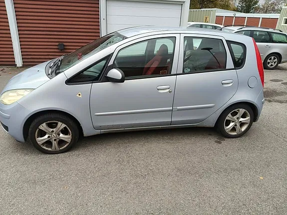 Mitsubishi Colt 2005 photo 5