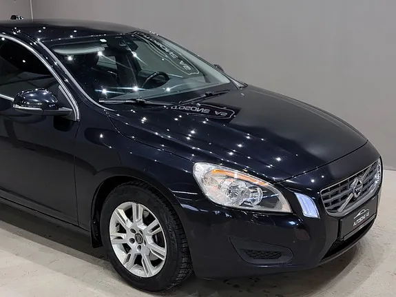 Volvo S60 2012 photo 4