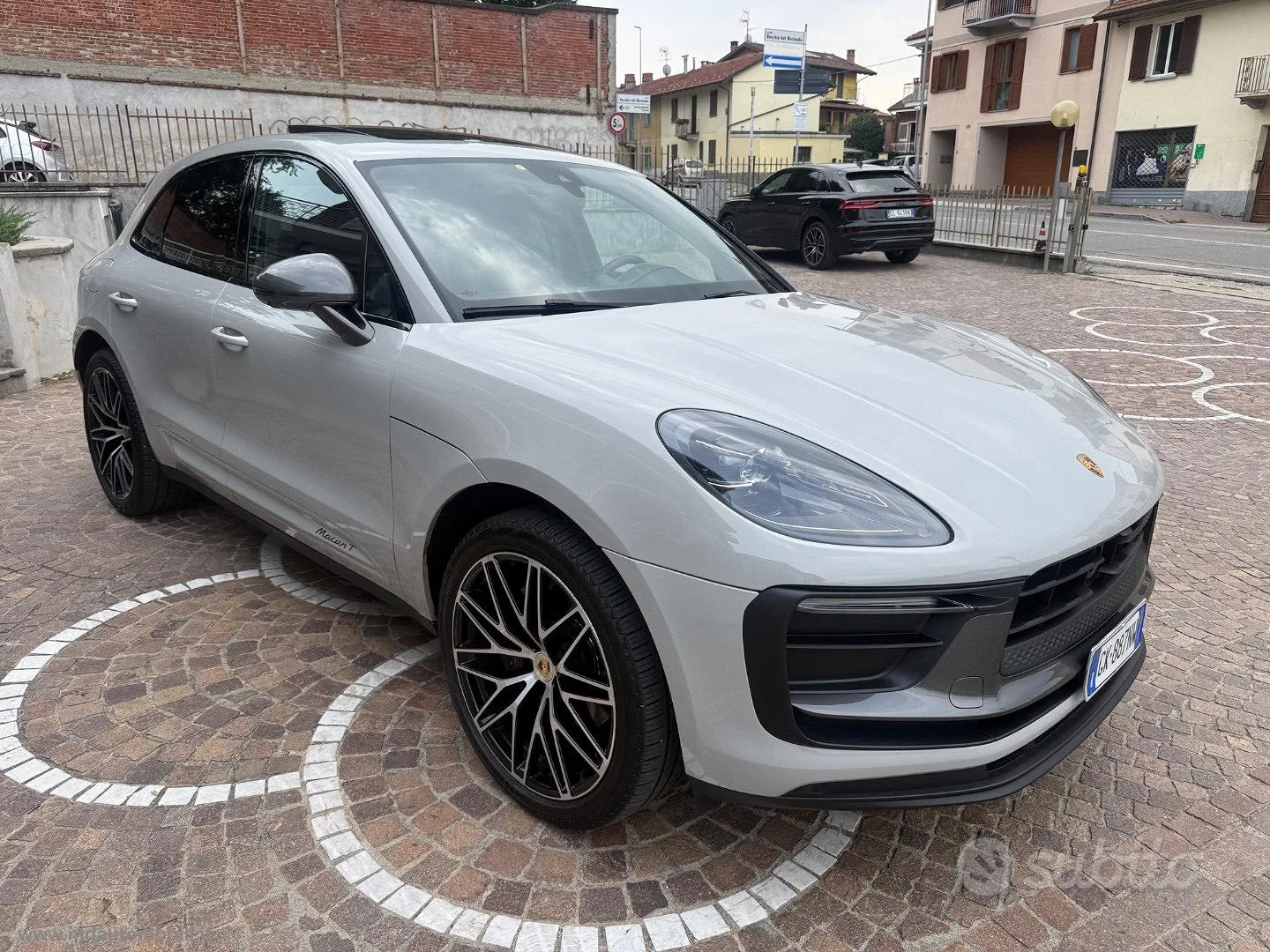 Porsche Macan 2022 photo 2