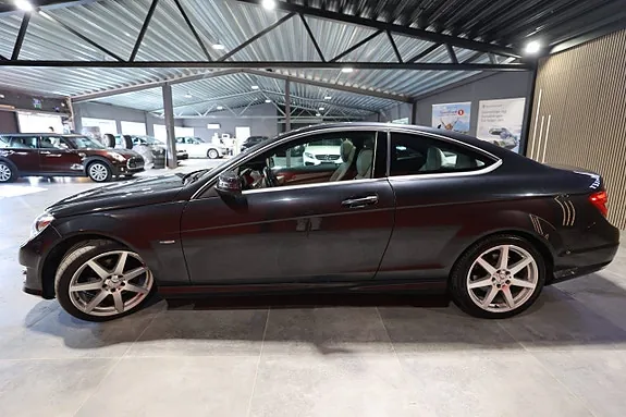 Mercedes-Benz C180 2012 photo 5