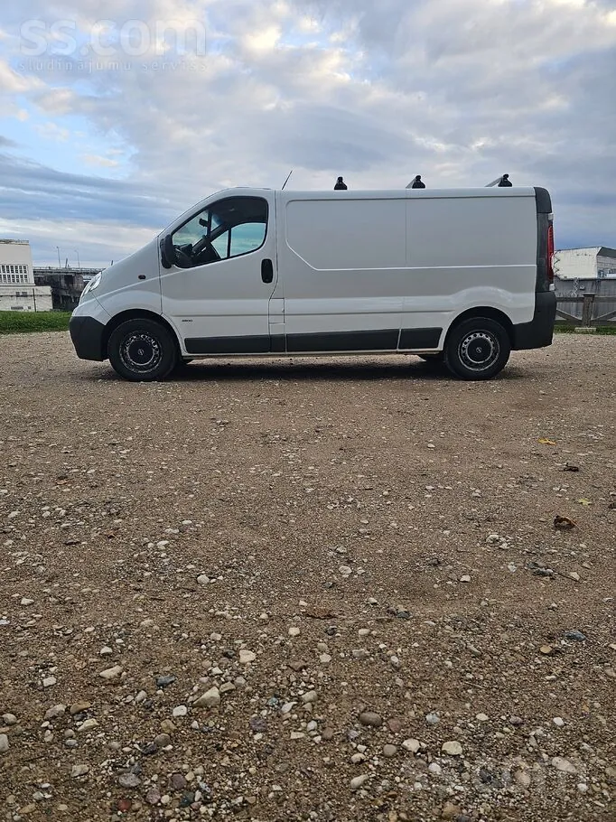 Opel Vivaro 2012 photo 5
