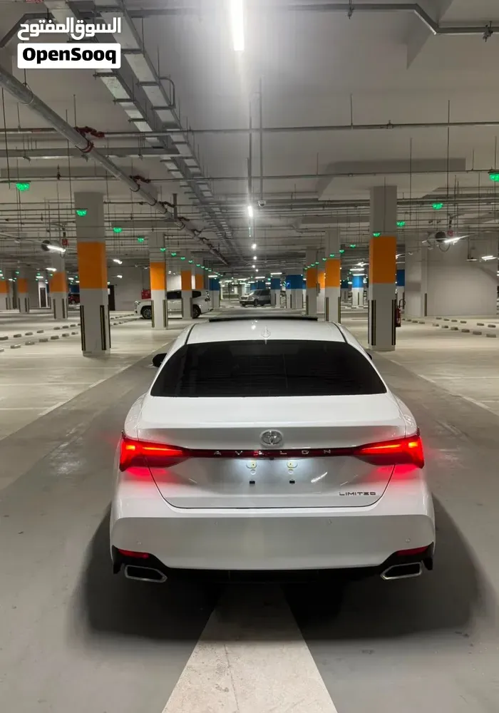 Toyota Avalon 2022 photo 3