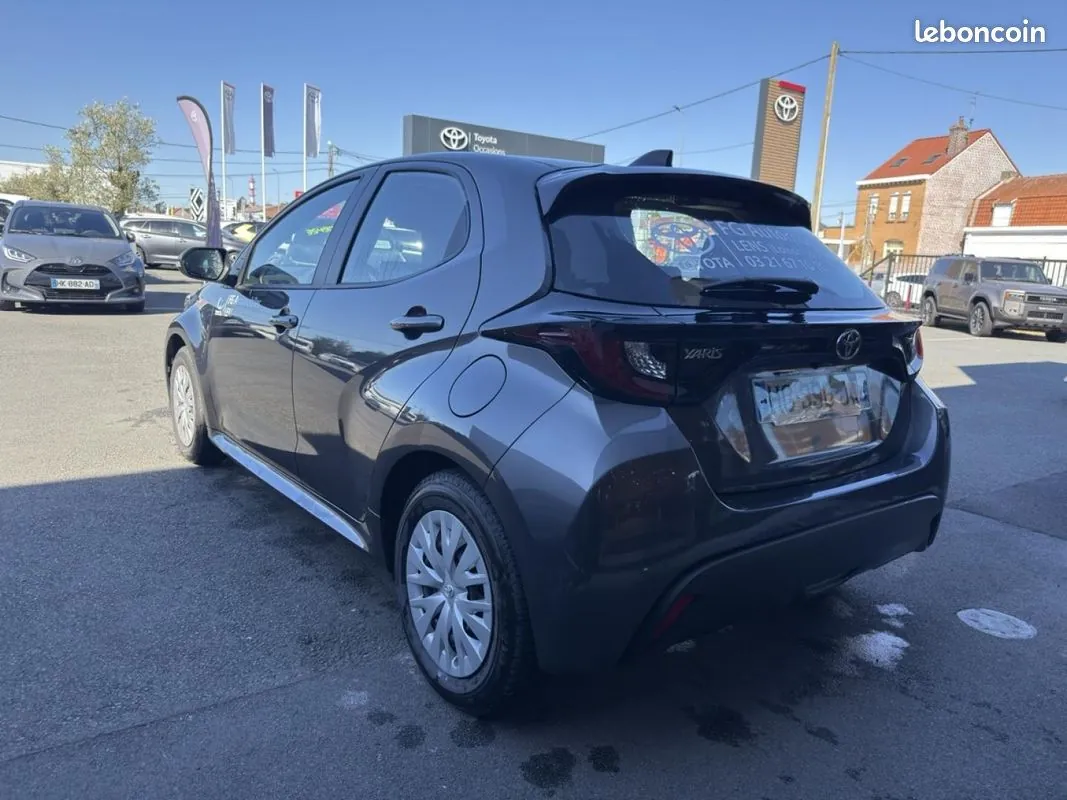 Toyota Yaris 2025 photo 5