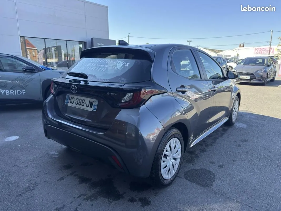 Toyota Yaris 2025 photo 4