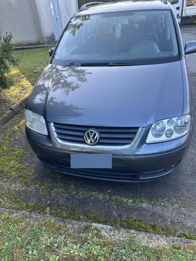 Volkswagen Touran 2005 photo 4