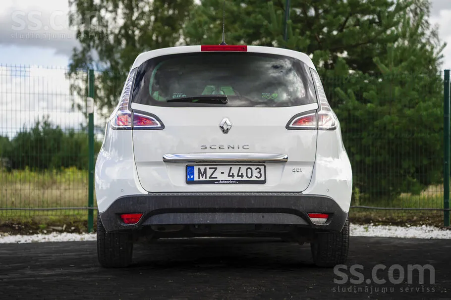 Renault Megane Scenic 2014 photo 5