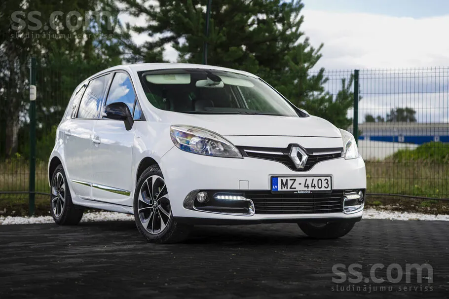 Renault Megane Scenic 2014 photo 3