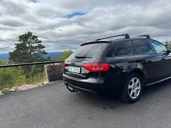 Audi A4 2012 photo 4