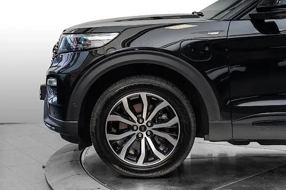 Ford Explorer 2024 photo 4
