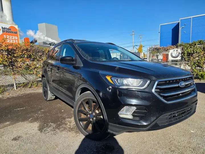 Ford Escape 2017 photo 2