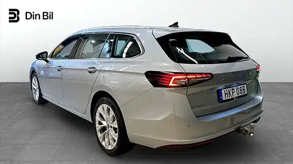 Skoda Superb 2025 photo 3