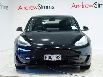 Tesla Model 3 2022 photo 5