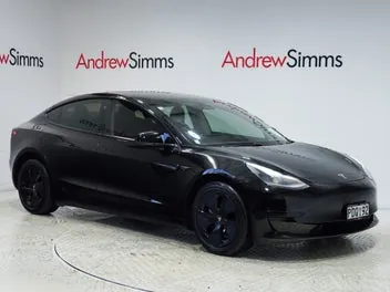 Tesla Model 3 2022 photo 2