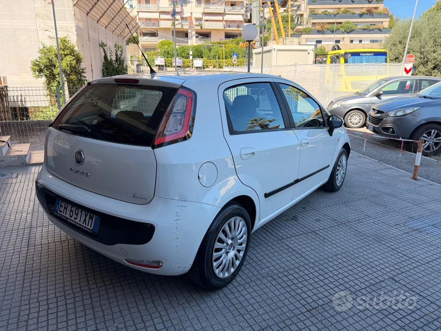 Fiat Punto Evo 2011 photo 4
