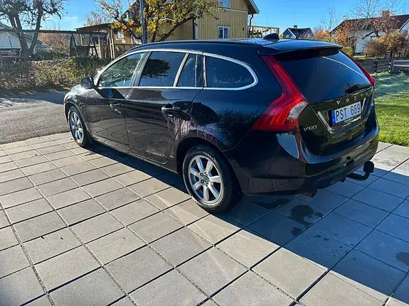 Volvo V60 2012 photo 4