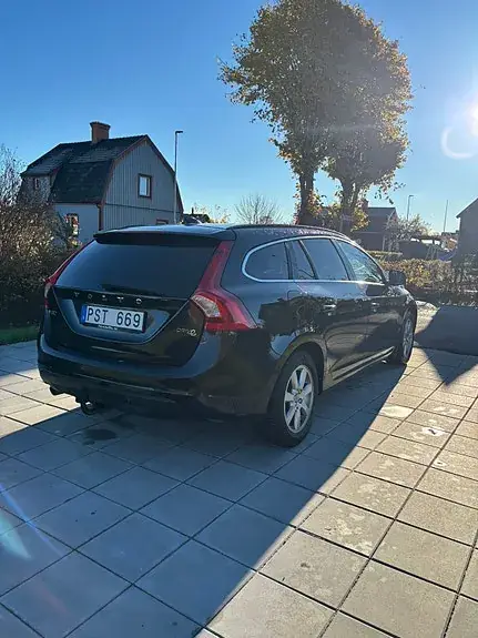 Volvo V60 2012 photo 2