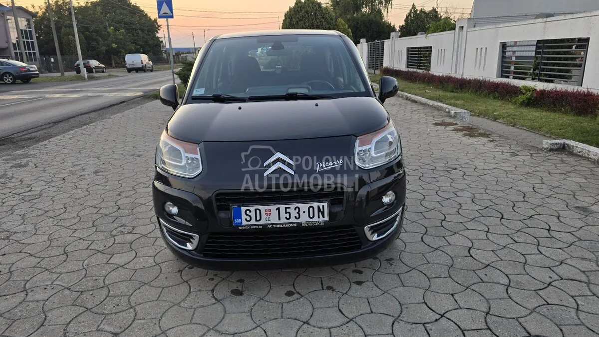 Citroen C3 Picasso 2011 photo 3