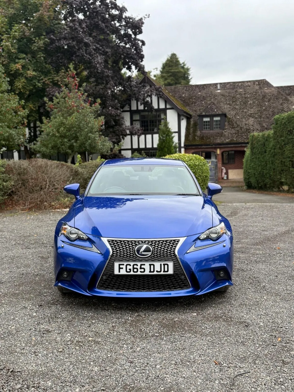 Lexus Is 2015 photo 2