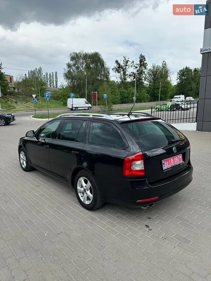 Skoda Octavia 2010 photo 5