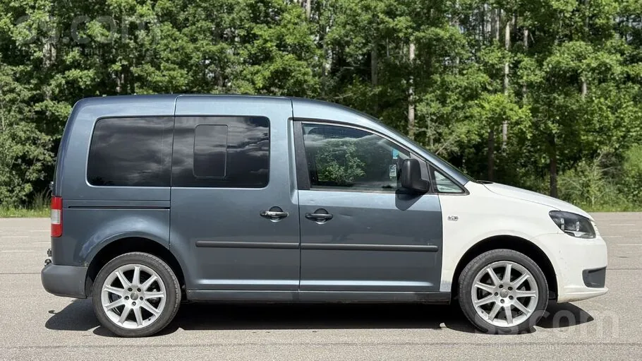 Volkswagen Caddy 2005 photo 2