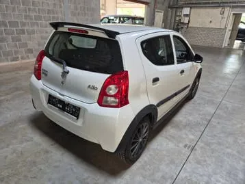 Suzuki Alto 2011 photo 2