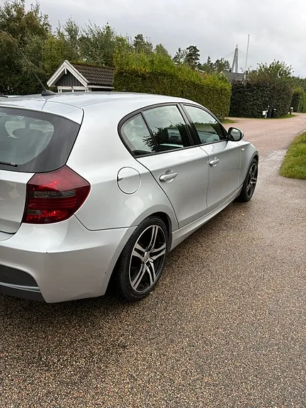 BMW 116D 2011 photo 4