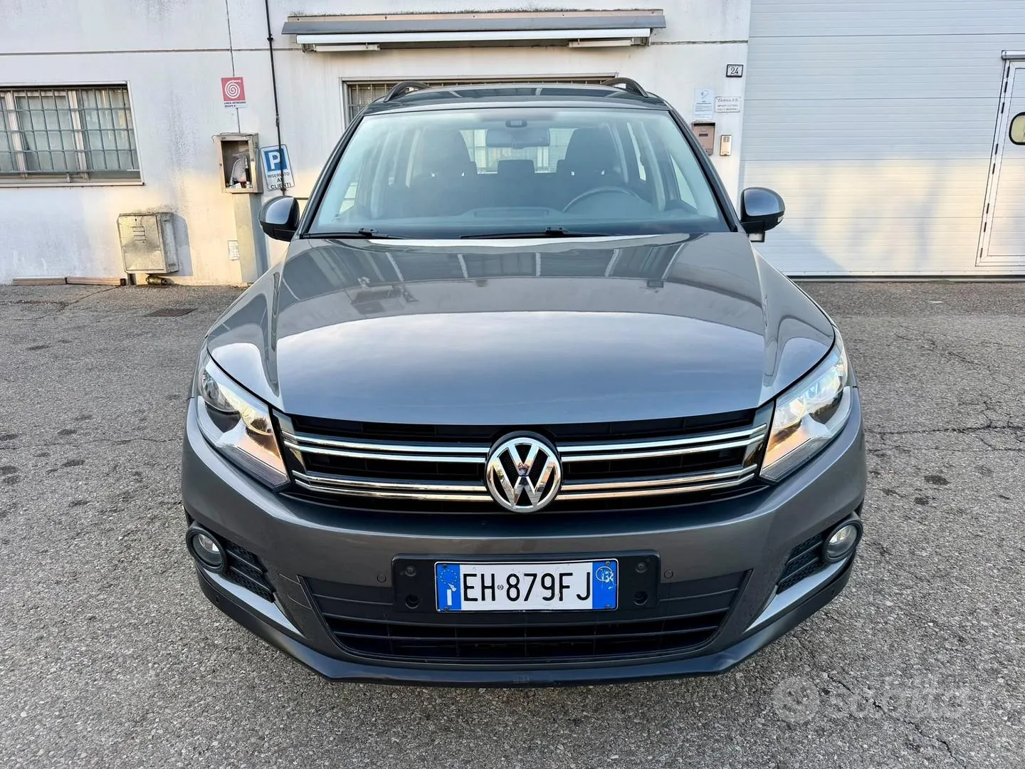 Volkswagen Tiguan 2011 photo 2