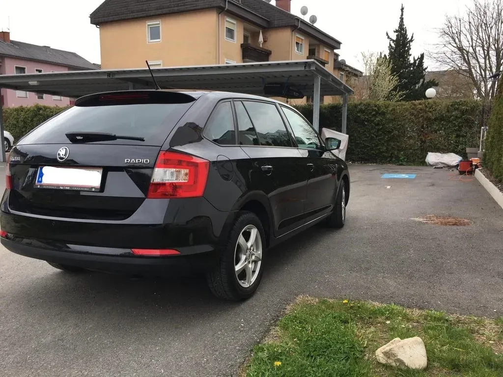 Skoda Rapid 2015 photo 3