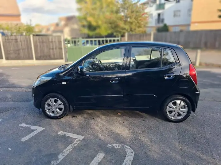 Hyundai I10 2011 photo 2