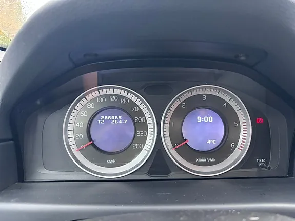 Volvo V70 2012 photo 5