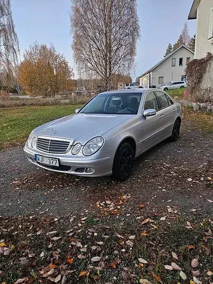 Mercedes-Benz E 200