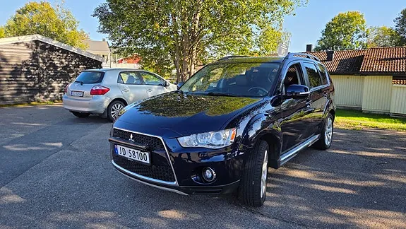 Mitsubishi Outlander 2011 photo 3