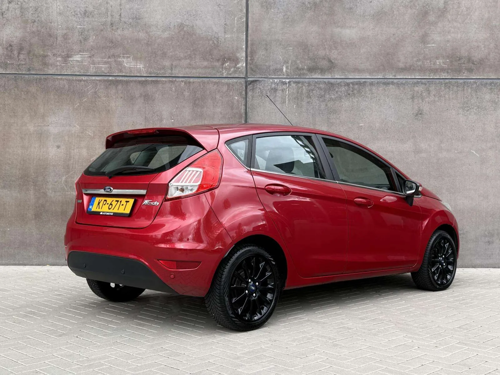 Ford Fiesta 2016 photo 3