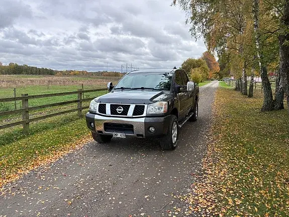 Nissan Titan 2006 photo 2
