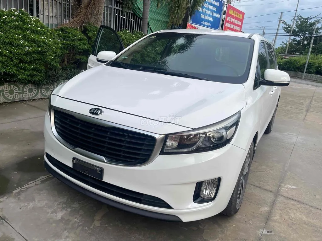 Kia Grand Sedona 2017 photo 5