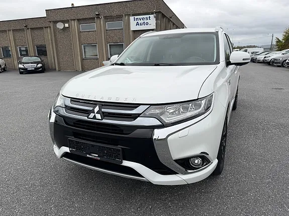 Mitsubishi Outlander 2016 photo 2