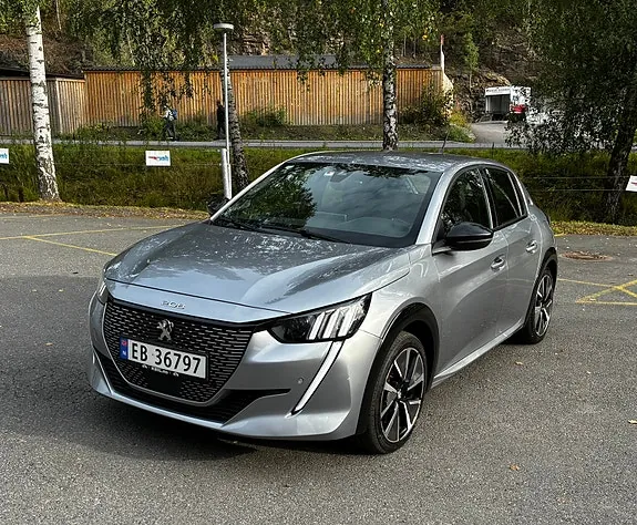 Peugeot E-208 2020 photo 3