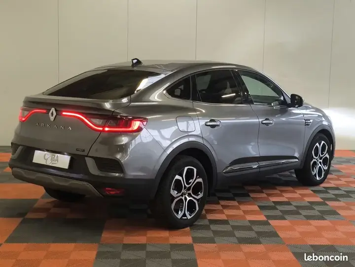 Renault Arkana 2023 photo 2