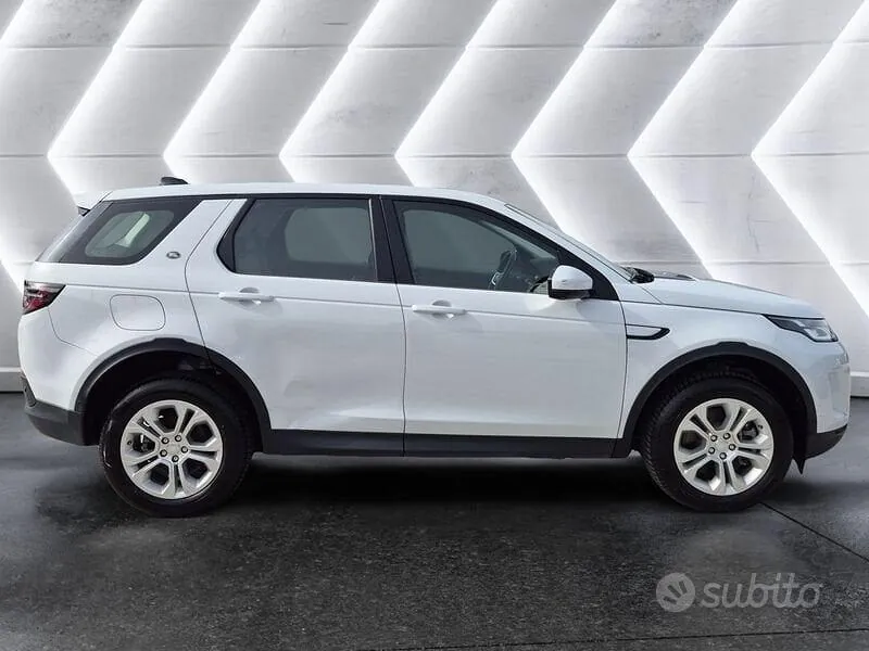 Land Rover Discovery Sport 2021 photo 5