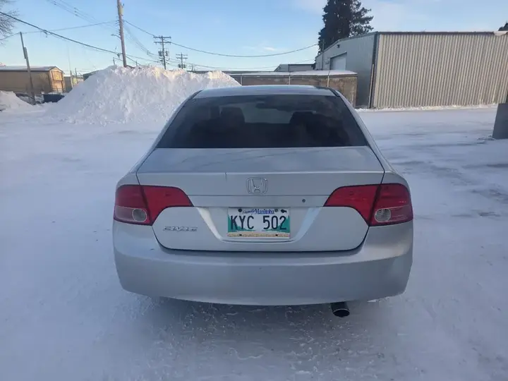 Honda Civic 2007 photo 4