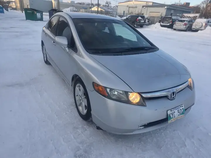 Honda Civic 2007 photo 3