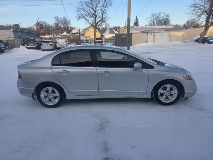 Honda Civic 2007 photo 5