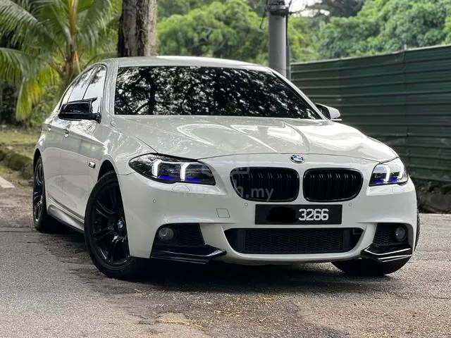 BMW 528I