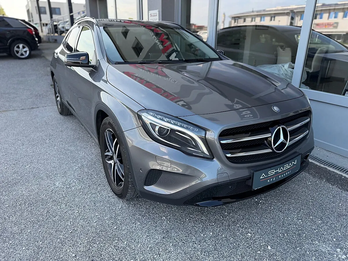 Mercedes-Benz Gla Class 2015 photo 2