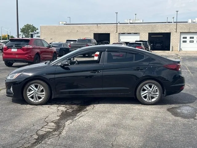 Hyundai Elantra 2019 photo 3