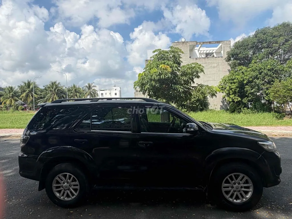 Toyota Fortuner 2014 photo 4