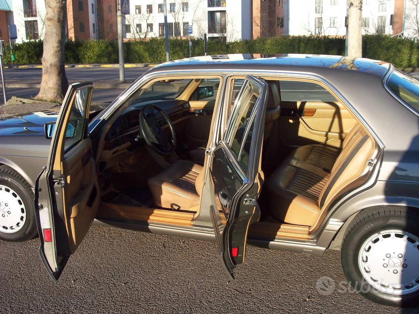 Mercedes-Benz 300 Se 1987 photo 2