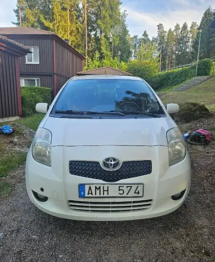Toyota Yaris 2008 photo 2